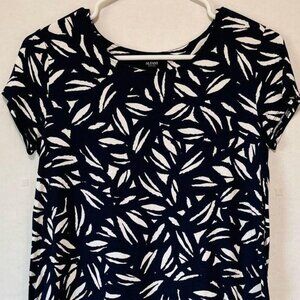 Alfani Women’s Geometric Print Top Size M Blue Black Short Sleeve Blouse